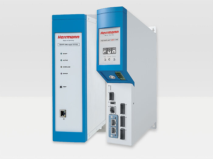 Two ultrasonic generators from Herrmann Ultraschall with displays and control connectors